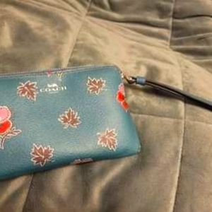 COACH small wristlet